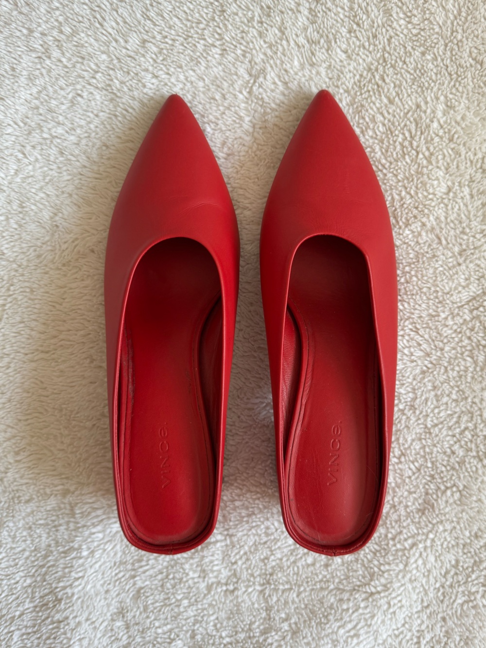 VINCE red point toe mules size 9.5 - Picture 2 of 6